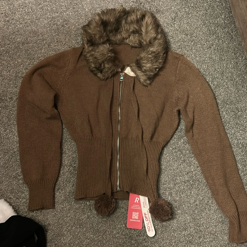 y2k zip up from shein 🤎